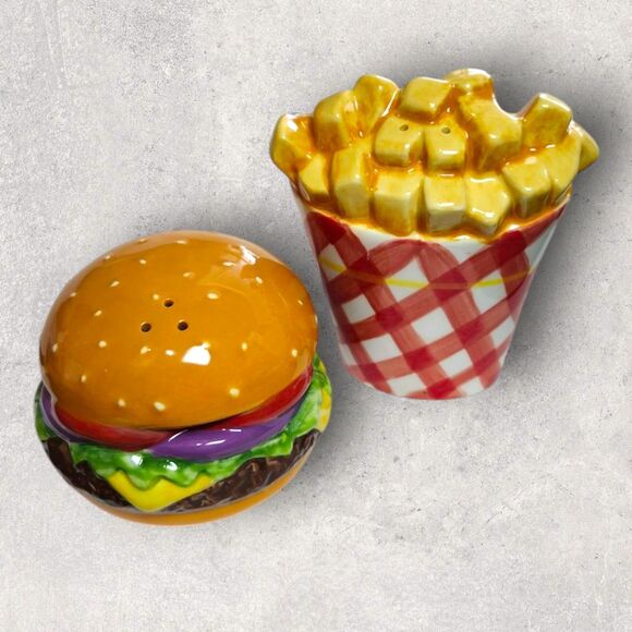Vintage Clay Art Burger & Fries Salt & Pepper Shakers Set NOS Box Retro Kitchen - Picture 2 of 11